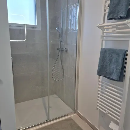Apartamento T3 Avec Patio à La Rochelle